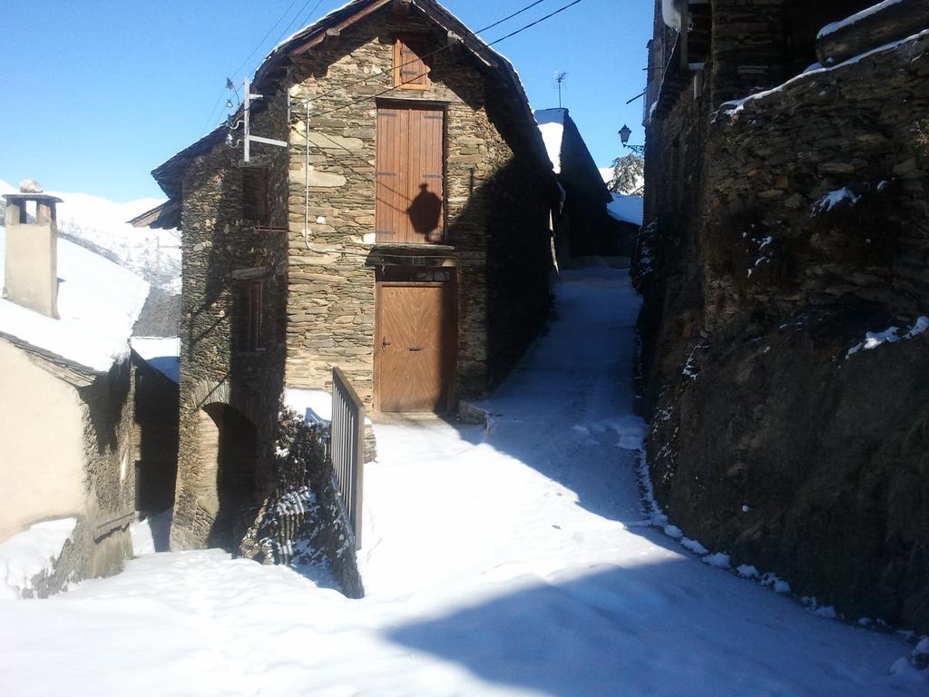Lo Paller De Roc Montescladó Exteriör bild